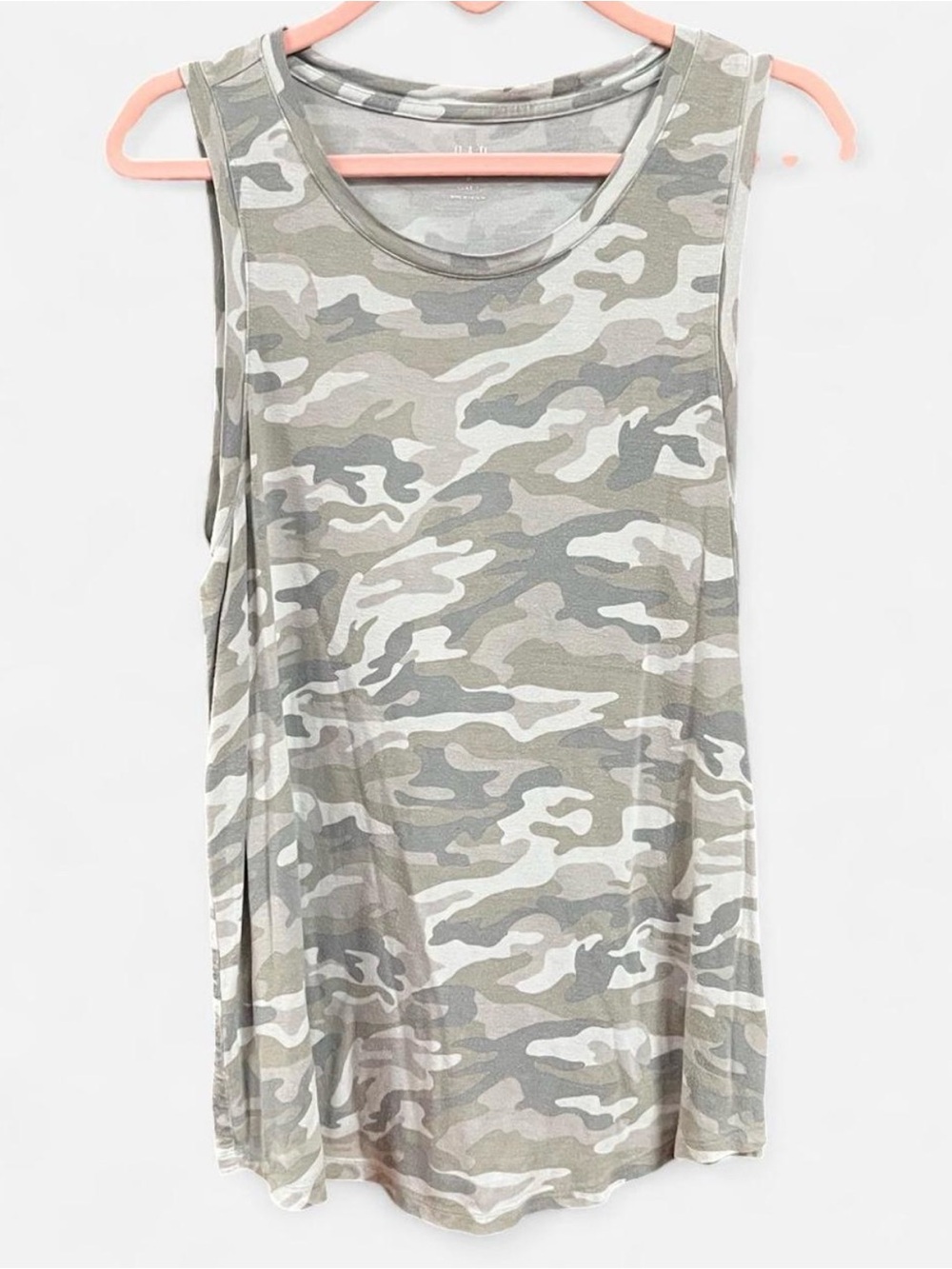 GAP Neutral Camo Tank Top in Gray and Cream